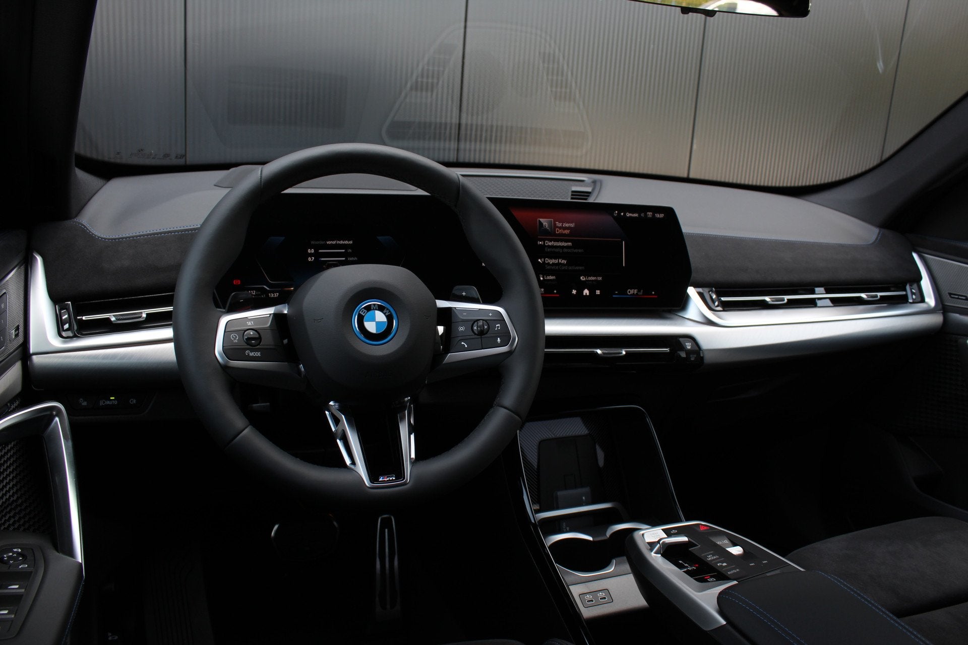 BMW X1 xDrive25e M Sport Automaat / Trekhaak / Panoramadak /, Zwart, Stoelverwarming, Bedrijf, Hybride Elektrisch/Benzine