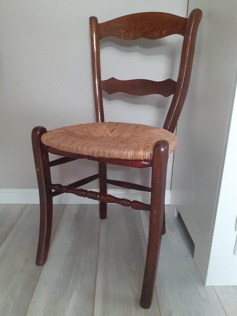 Antieke stoel, met rieten zitting, in zeer goede staat!, Huis en Inrichting, Ophalen, Bruin, Hout, Eén