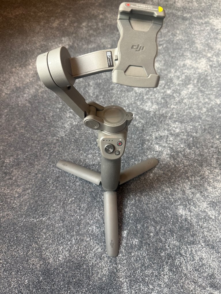 DJI Osmo Mobile 3 Gimbal + Statief, Ophalen of Verzenden, Zo goed als nieuw, Overige typen