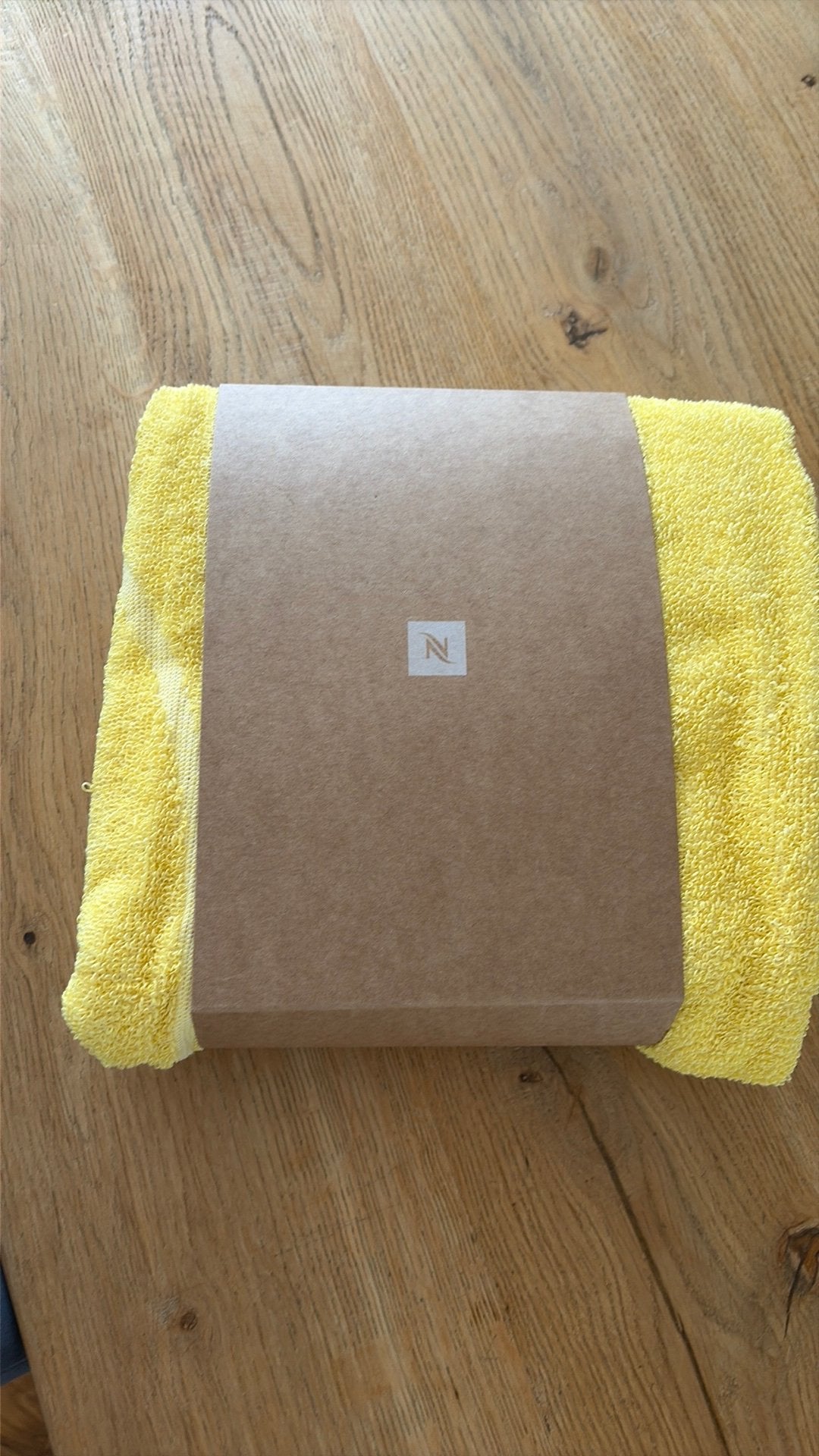Nespresso ganddoek geel, Ophalen of Verzenden, Nieuw, Geel, Badlaken