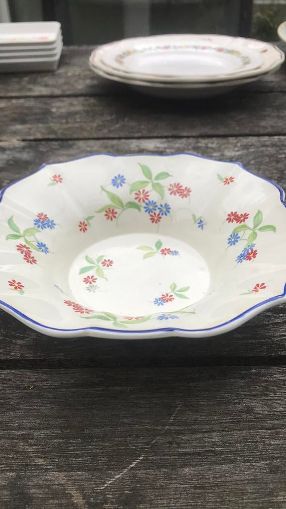 Oud gebloemd bonbon schaaltje - Maestrichts aardewerk, Ophalen of Verzenden