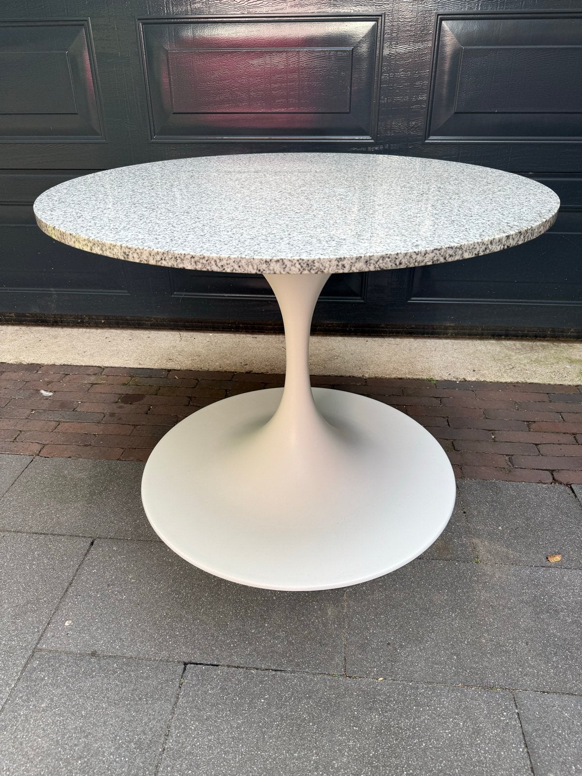 Stijlvolle Tulp Tafel met Marmeren Blad, Ophalen, Overige materialen, Gebruikt, 100 tot 150 cm
