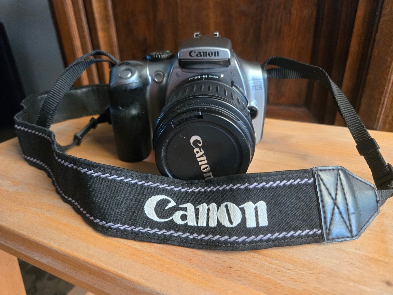 Canon EOS 300D Spiegelreflexcamera met accessoires, Ingebouwde flitser, Gebruikt, Spiegelreflex, Canon