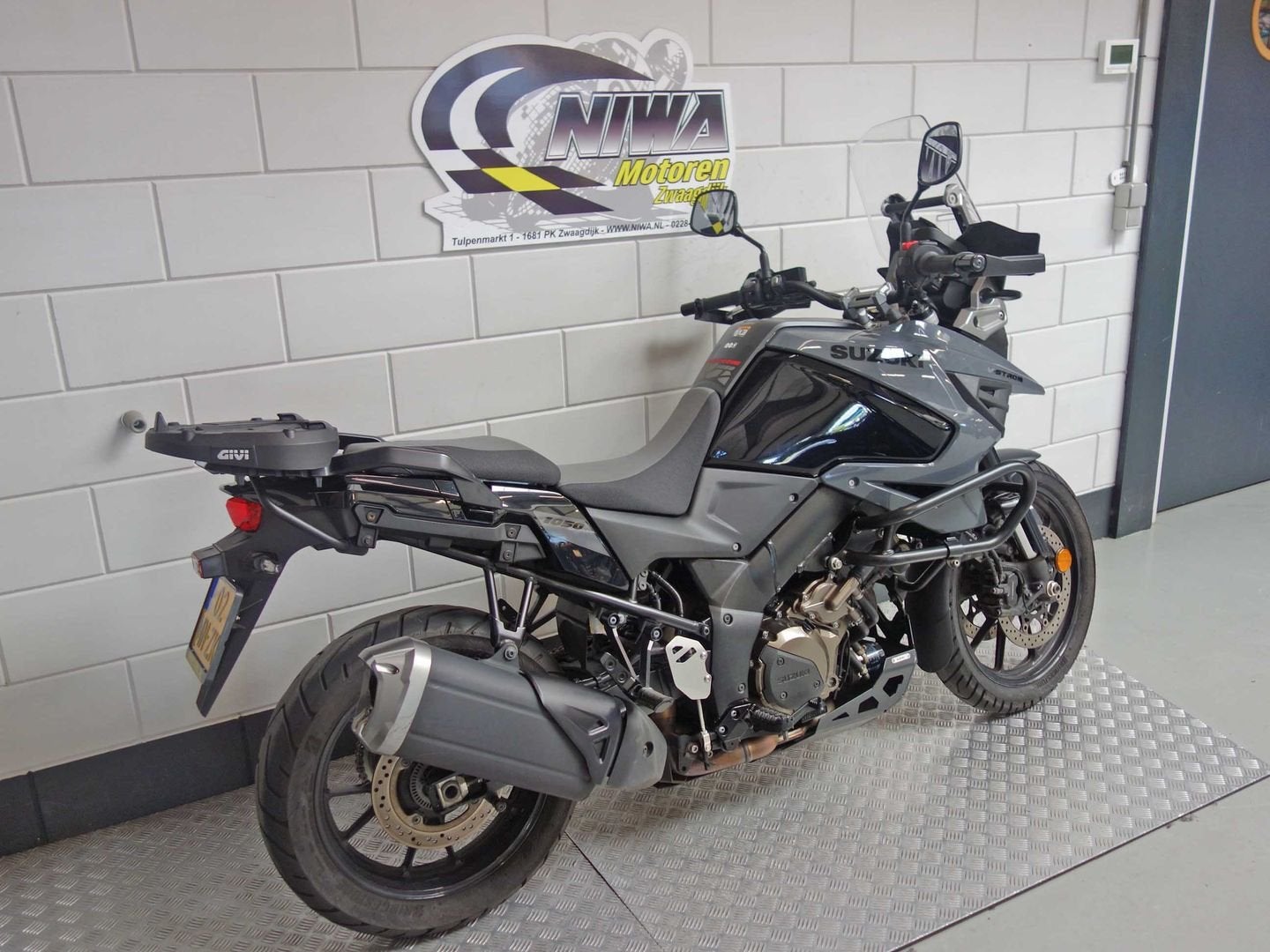 SUZUKI V-STROM 1050, Motoren, Motoren | Suzuki, Motorrijbewijs A, Bedrijf, Onbekend, Meer dan 35 kW