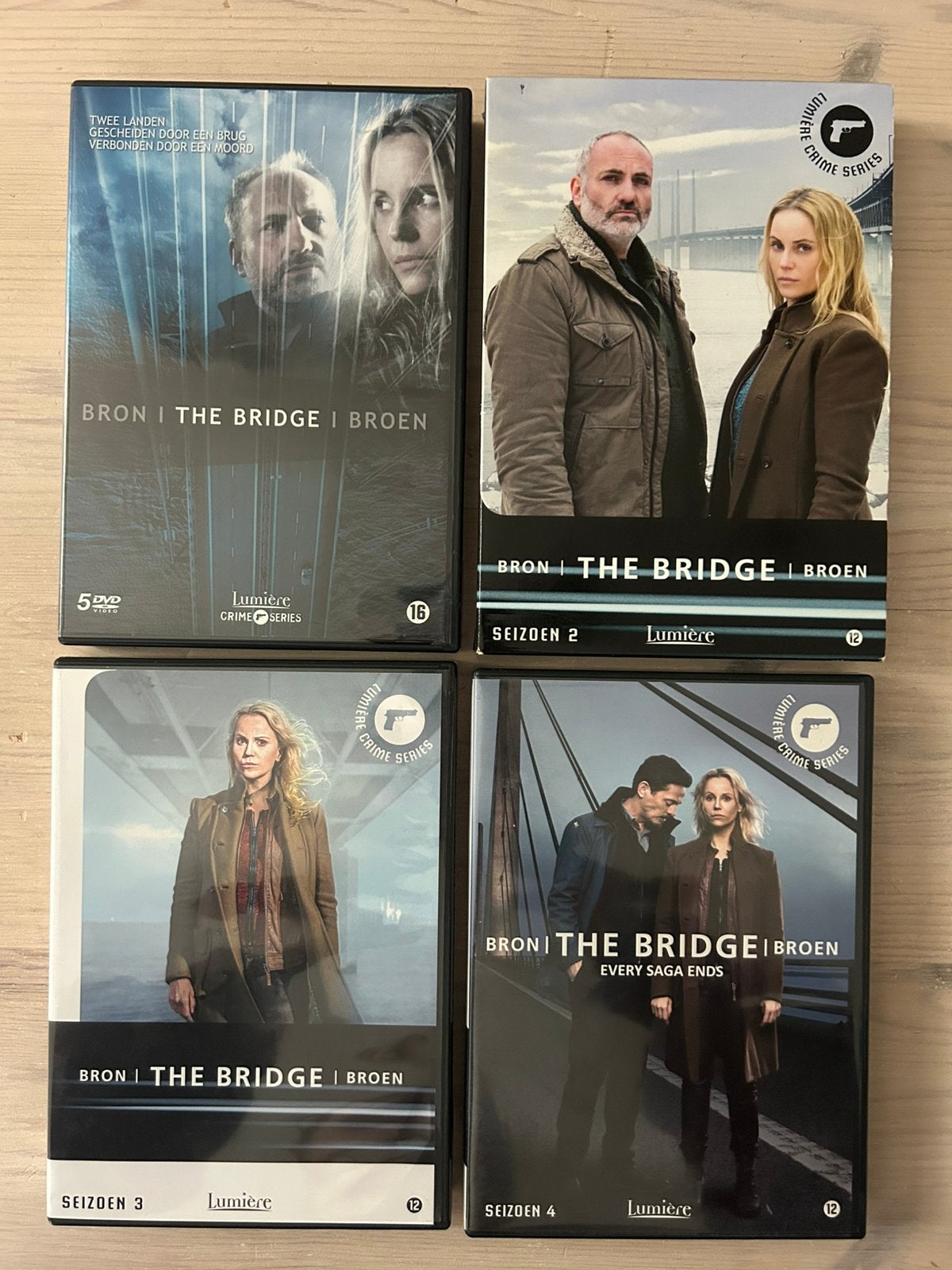 The Bridge seizoen 1-4 complete serie, Vanaf 12 jaar, Ophalen of Verzenden, Zo goed als nieuw
