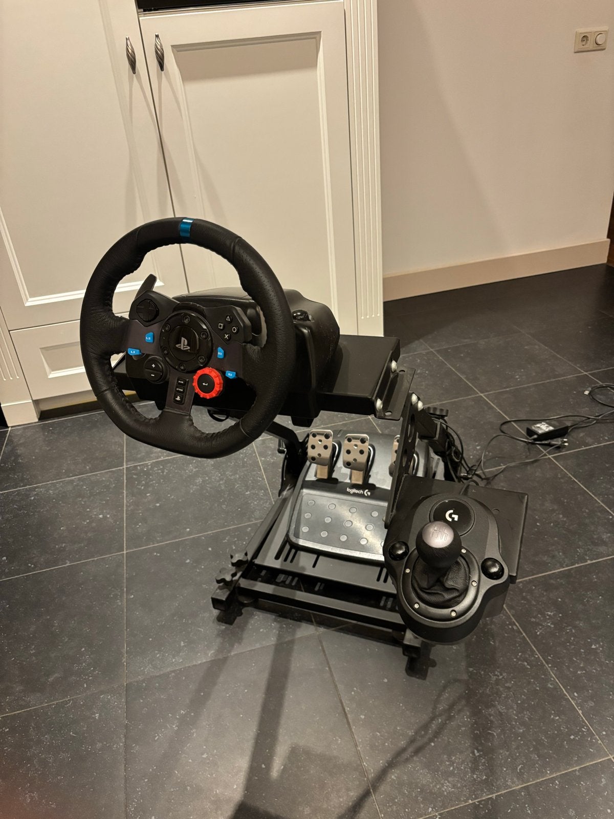 Logitech G29 racestuur met pedalen en shifter, Ophalen, Racestuur, Gebruikt, Force feedback