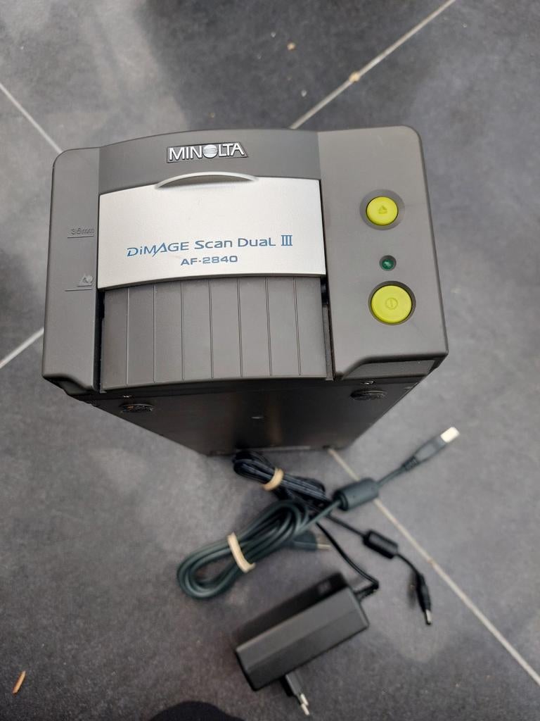 Minolta DiMAGE Scan Dual III AF-2840 Filmscanner, Computers en Software, Scanners, Diascanner, Minolta, Ophalen of Verzenden, MacOS