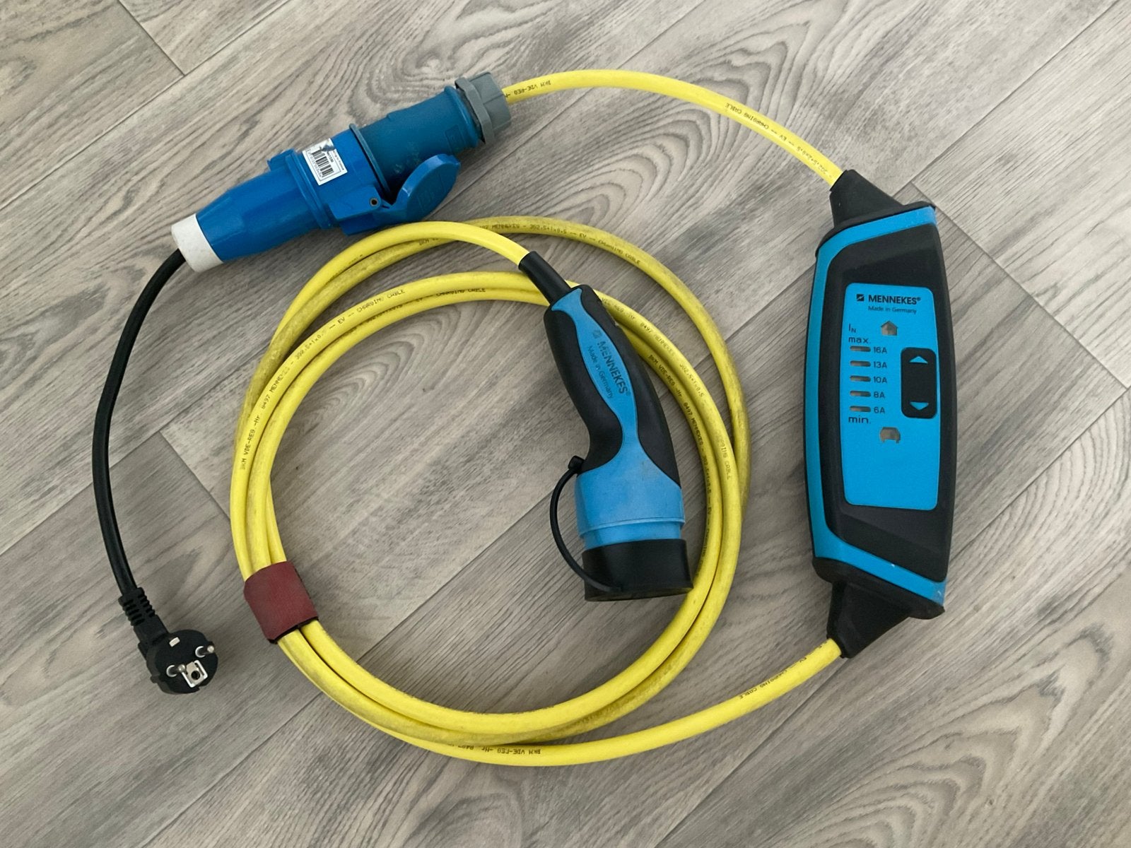 Mennekes autolader type 2, Auto-onderdelen, Elektronica en Kabels, Gebruikt, Ophalen of Verzenden