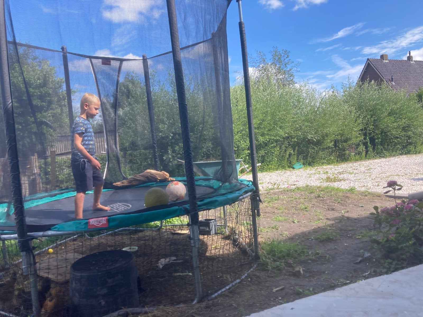 Berg trampoline 270 rond met veiligheidsnet, Ophalen, Gebruikt
