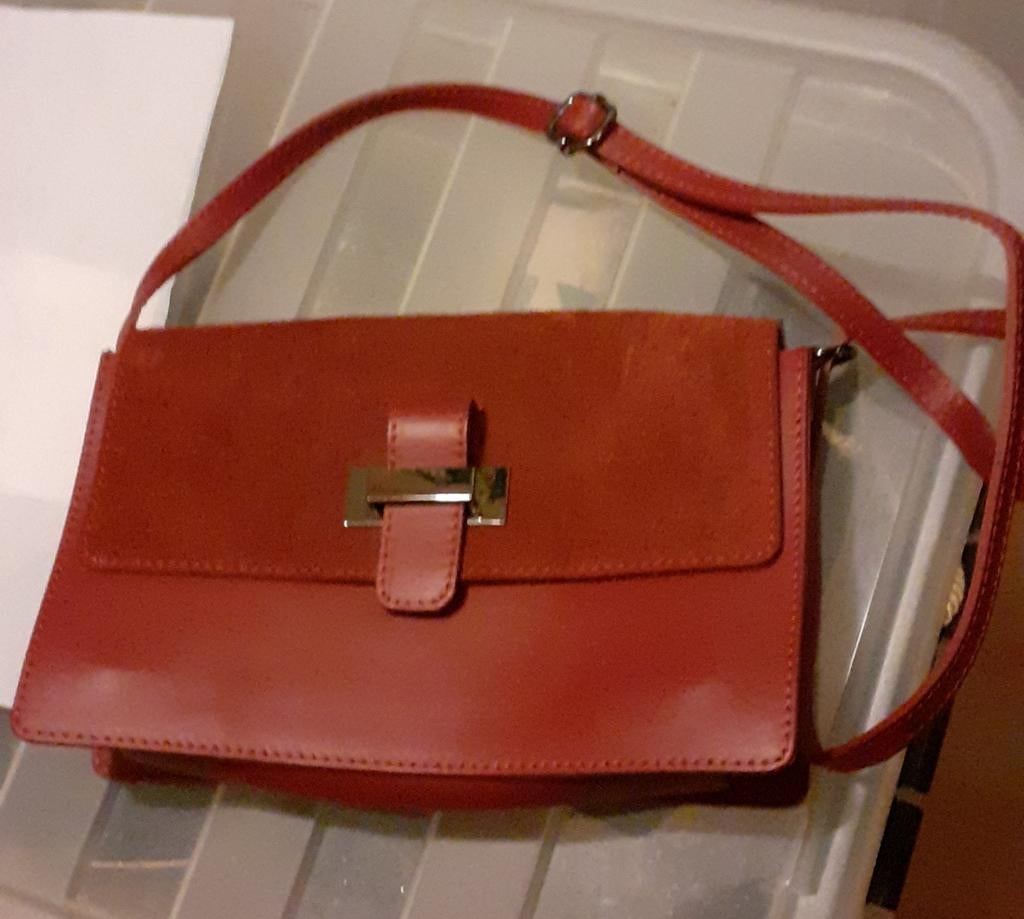 Italiaanse Leren schoudertas nieuw, Ophalen of Verzenden, Nieuw, Rood, Schoudertasje