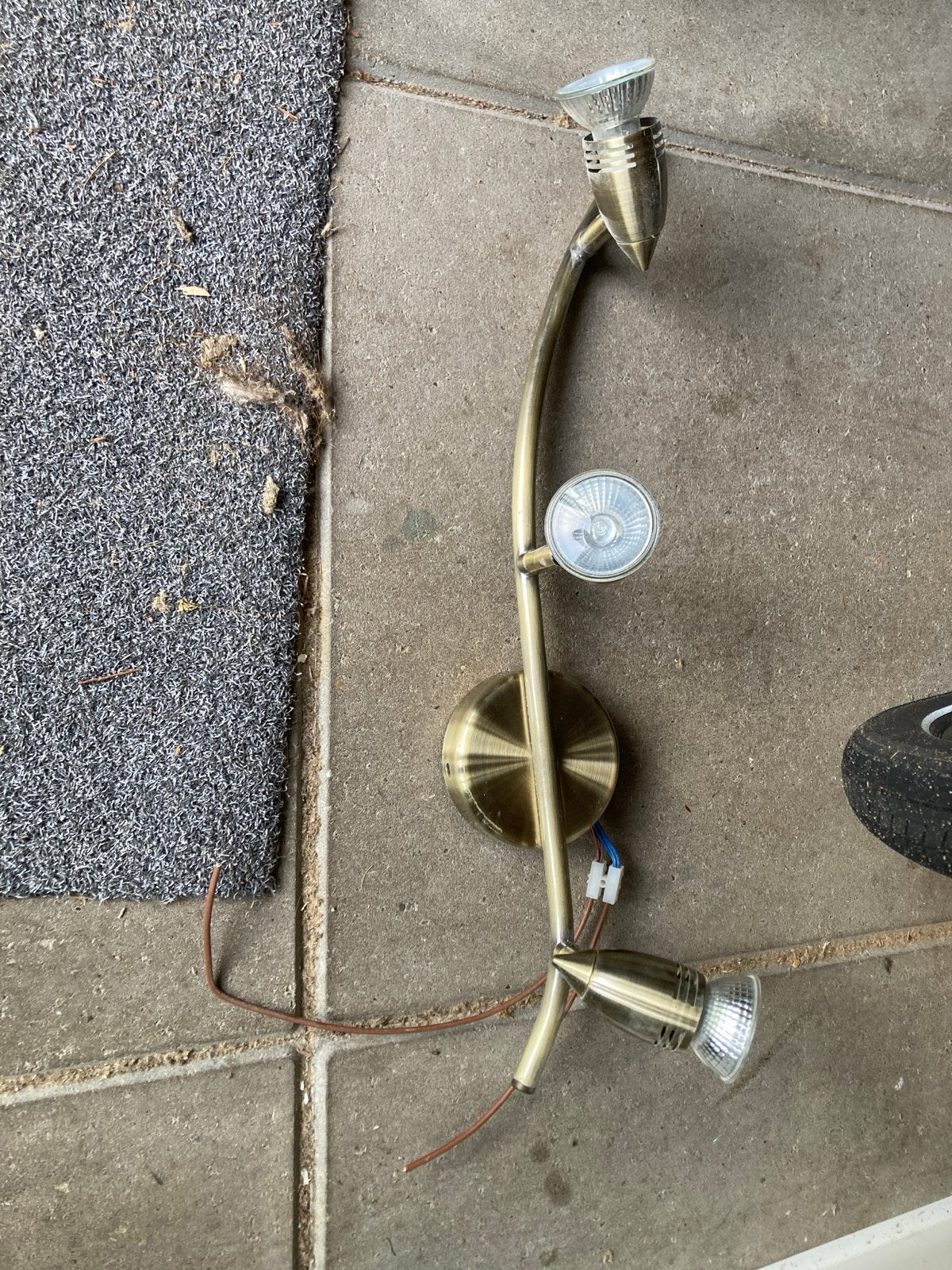 Vintage bronzen spot met 3 GU10 fittingen, Halogeen, GU10, Overige merken, Ophalen of Verzenden