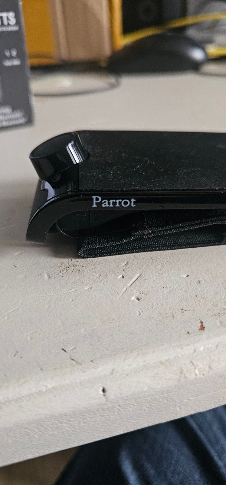 Parrot MINIKIT+ Bluetooth Carkit - Handsfree bellen, Opbouw, Universeel, Ophalen of Verzenden, Complete carkit