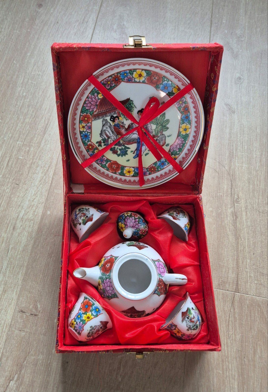 Prachtig miniatuur Chinees theeservies in luxe cadeaudoos, Ophalen of Verzenden