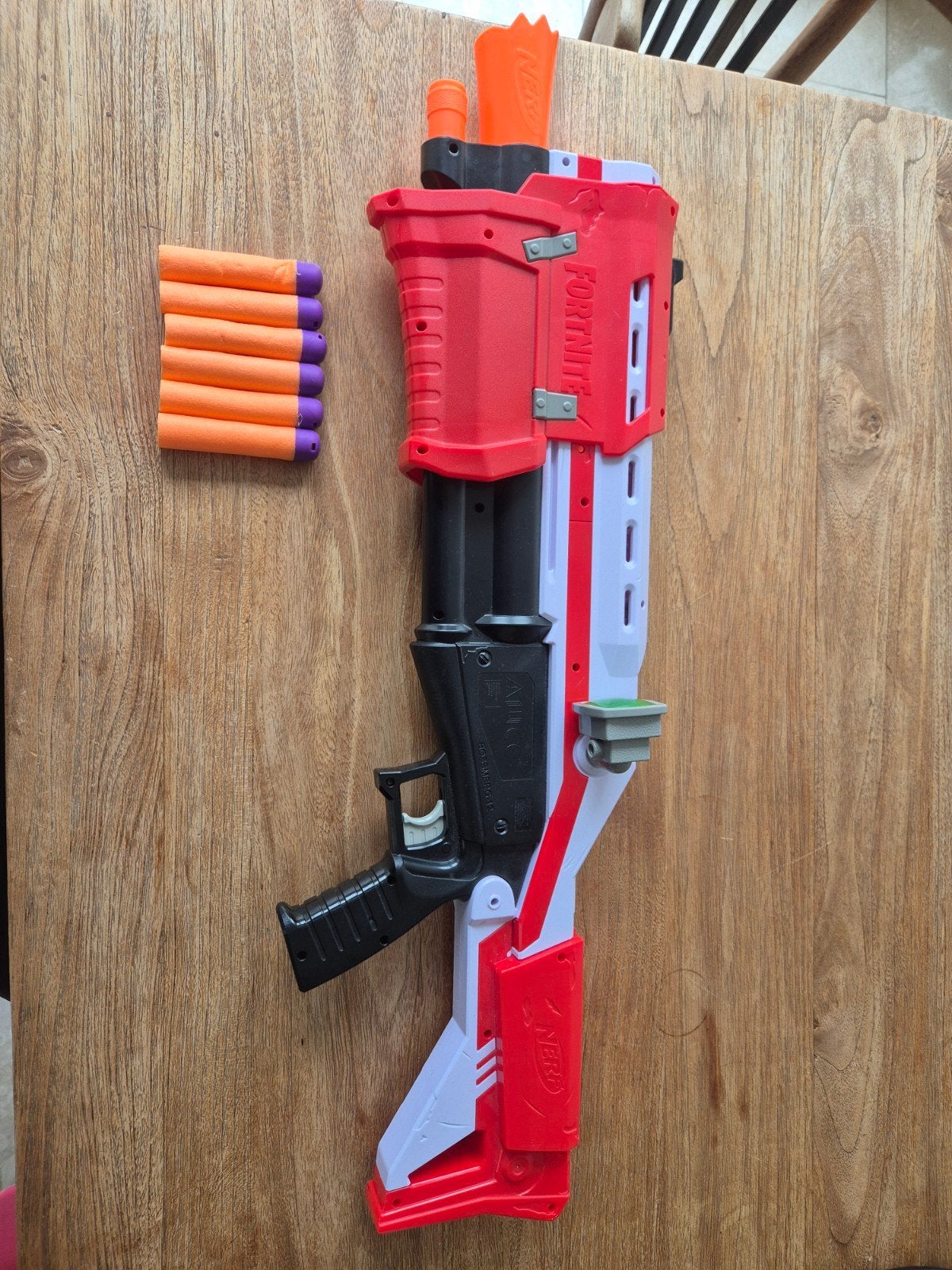 Nerf Fortnite Tactical Shotgun – 6 pijltjes, Kinderen en Baby's, Ophalen of Verzenden, Zo goed als nieuw