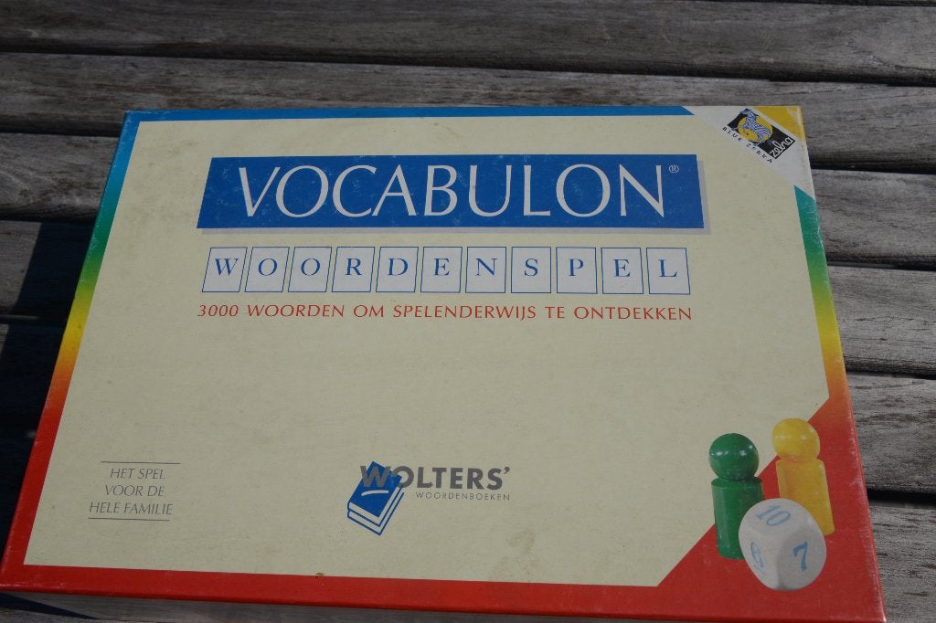 Vocabulon - Woordenspel., Drie of vier spelers, Ophalen of Verzenden, Nieuw, Wolters Noordhoff