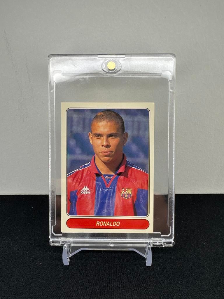 Ronaldo R9 Barcelona PSV Legend Spelerskaart - Near Mint, Verzamelen, Ophalen of Verzenden, Zo goed als nieuw, Buitenlandse clubs