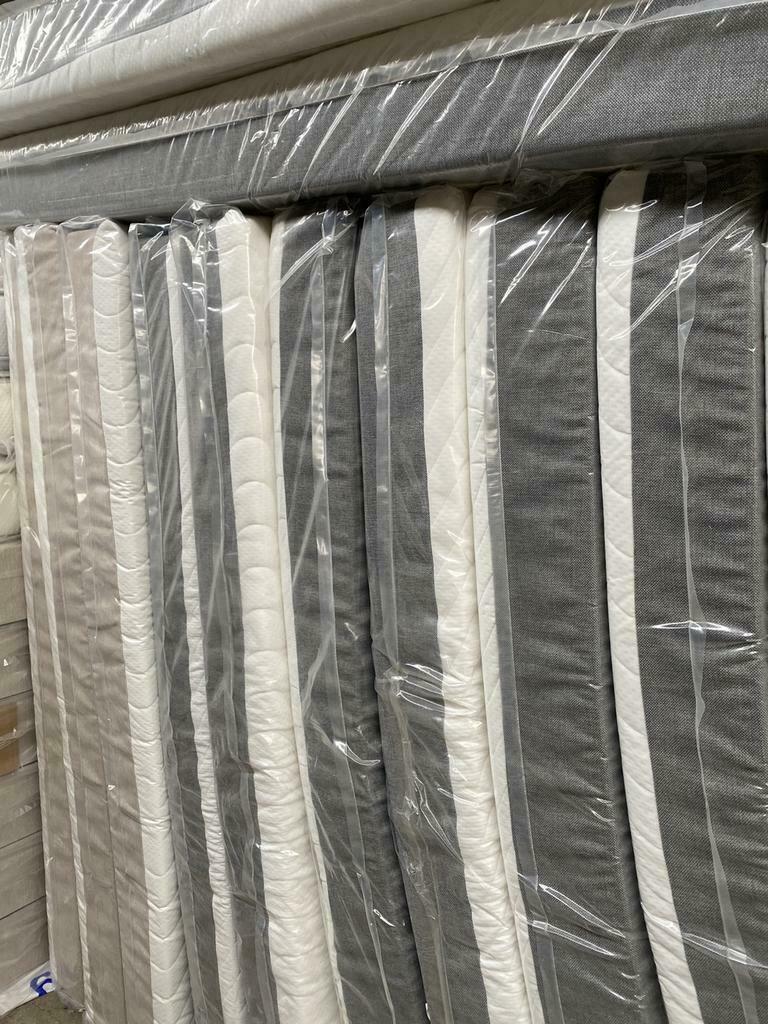 Boxspring outlet 250 euro. Black Friday boxsprings bedden, Ophalen, Tweepersoons, Wit