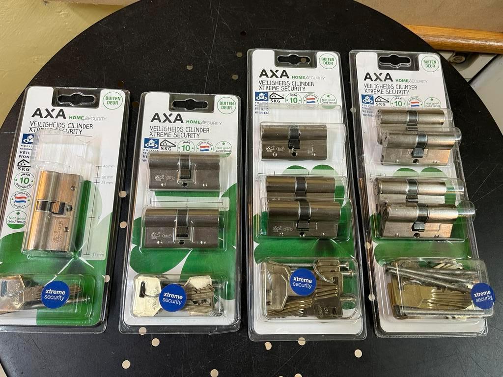 AXA veilig cilinder Anti Kerntrek SKG3 30-30/35 of 30-45 NEW, Ophalen of Verzenden, Nieuw, Koper of Messing, Slot
