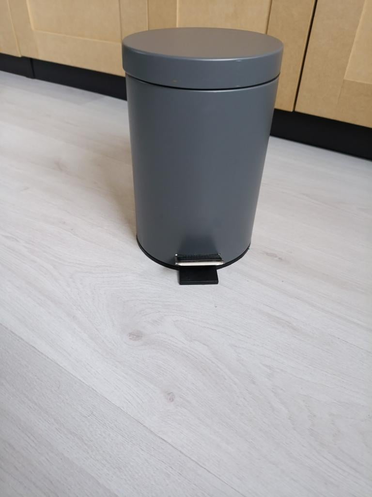 Kleine pedaalemmer, Ophalen, Gebruikt, Met pedaal, Minder dan 10 liter