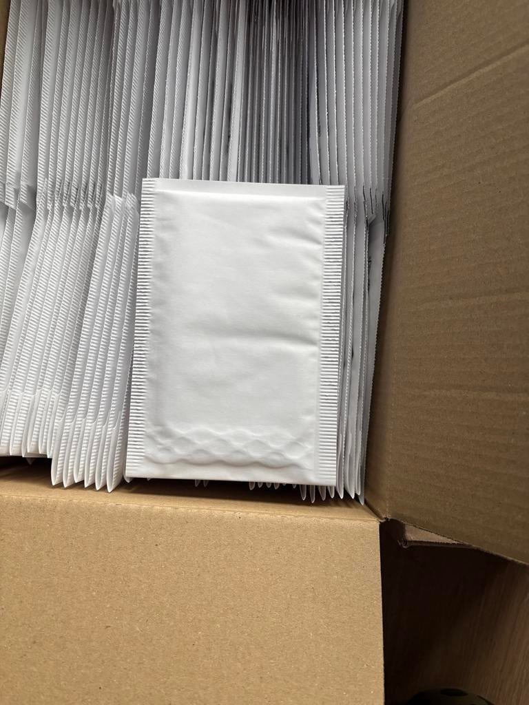 2 Dozen Met Bubbelrap Enveloppen, Ophalen