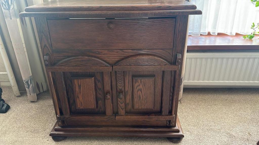Houten tv-kastje met lade en klep, Ophalen, Gebruikt, 100 tot 150 cm, Eikenhout