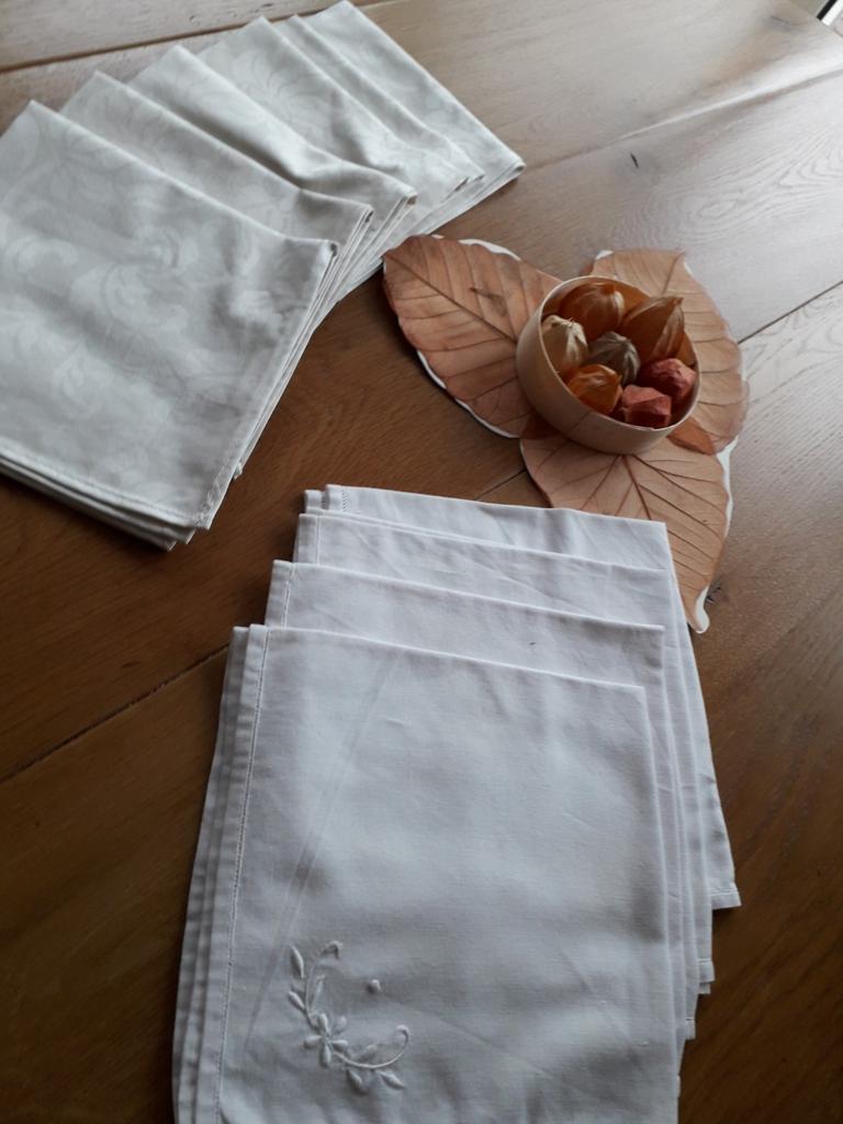 6 damast servetten  ...Laura Ashley  en 4 mooi katoen, Ophalen of Verzenden