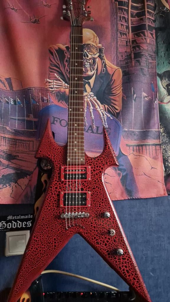 Red crackle Elektrische gitaar +  gitaarband en versterker., Muziek en Instrumenten, Snaarinstrumenten | Gitaren | Elektrisch