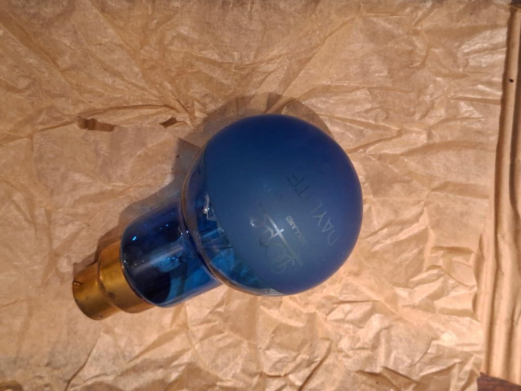 Vintage Pope Holland Daylight blauw gloeilamp 60Watt, Verzamelen, Ophalen of Verzenden, Zo goed als nieuw, Lichtbak of (neon) lamp