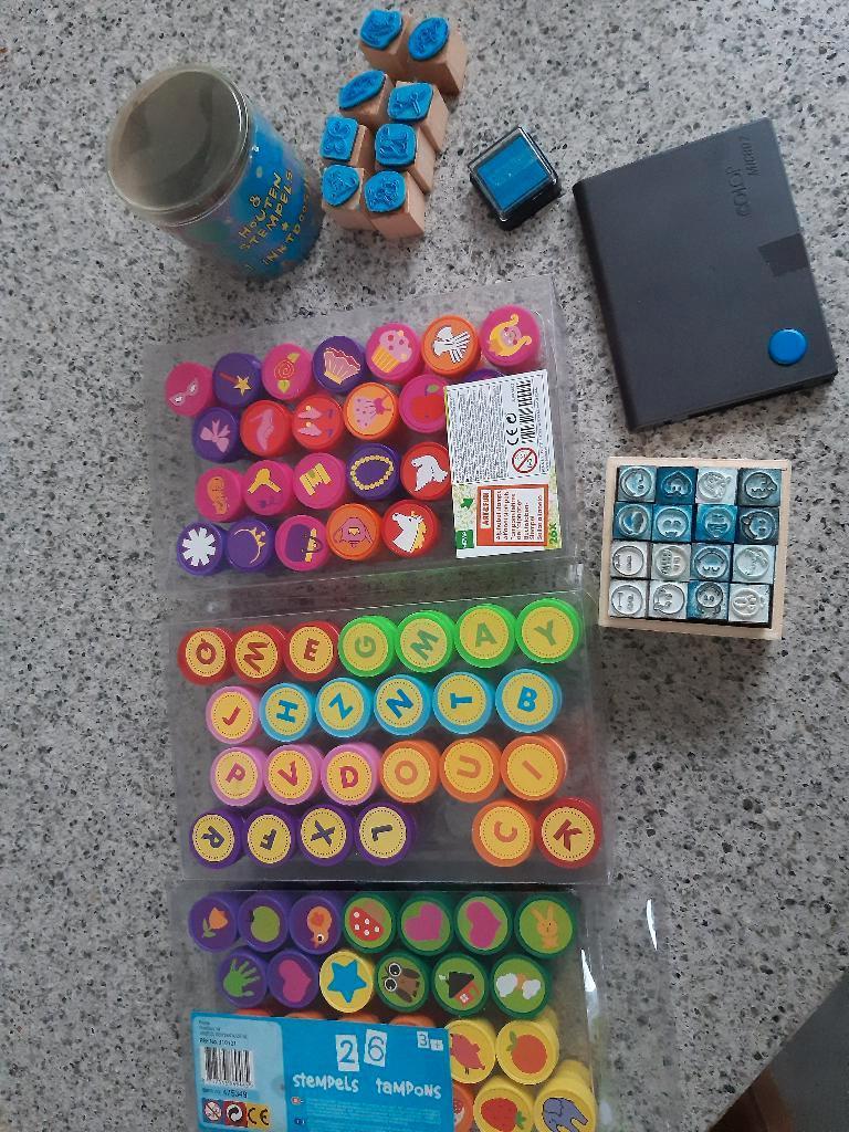 STEMPELSETS + STEMPELKUSSEN, Hobby en Vrije tijd, Ophalen of Verzenden, Gebruikt, Clearstamp