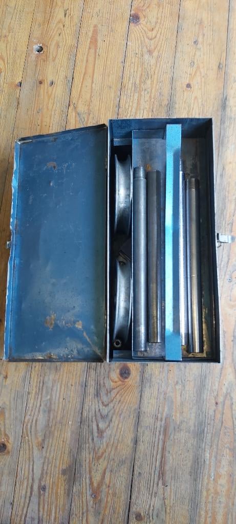 universeel buigijzer 3/8-1/2-5/8-3/4-7/8, Doe-het-zelf en Verbouw, Gereedschap | Handgereedschap, Ophalen, Gebruikt