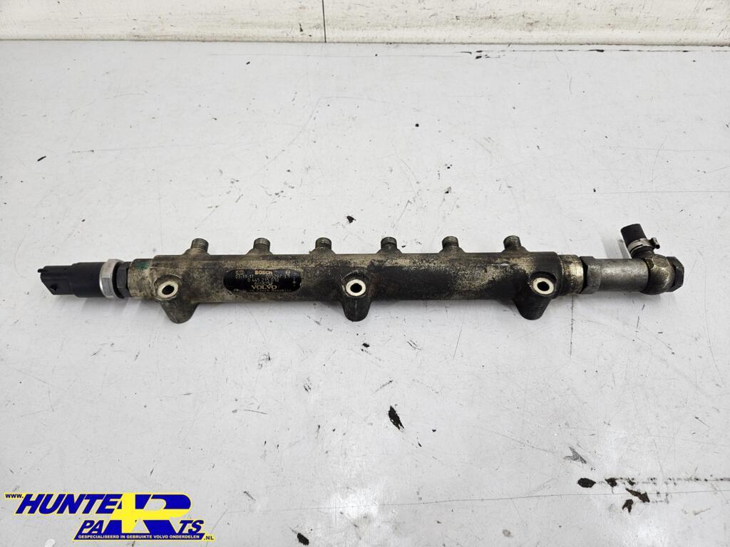 Galerij-injectie Volvo V70/XC70 II ('00-'08) 8658252, Gebruikt, Ophalen of Verzenden, Volvo, Volvo