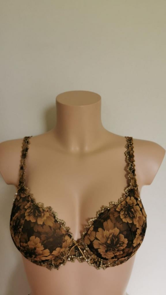 Nieuw marie jo bh jane
Heartshape 75b, ., Ophalen of Verzenden, BH, .