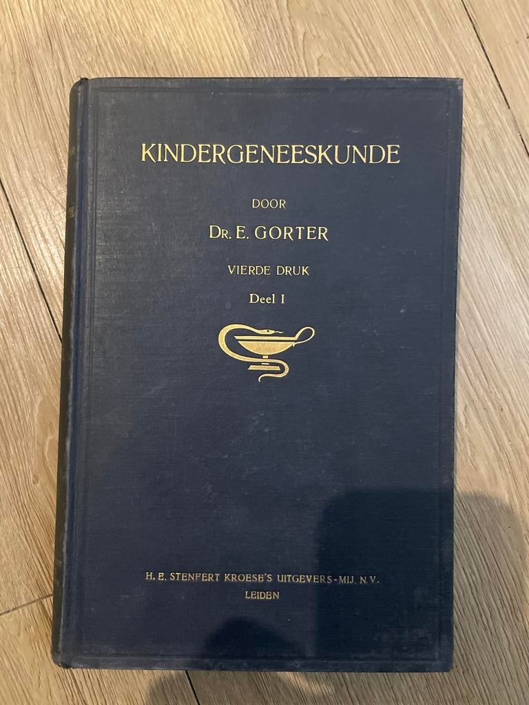 Antiek Kindergeneeskunde Boek - 1941, Antiek en Kunst, Ophalen of Verzenden