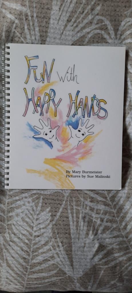 Fun with Happy Hands - Mary Burmeister, Ophalen of Verzenden, Zo goed als nieuw, Mary Burmeister