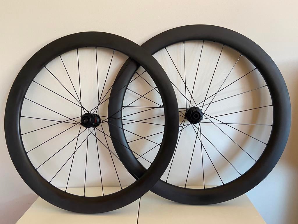 Handgespaakte Carbon RACE wielset 30 t/m 50mm, custom made., Fietsen en Brommers, Fietsonderdelen, Ophalen of Verzenden, Nieuw