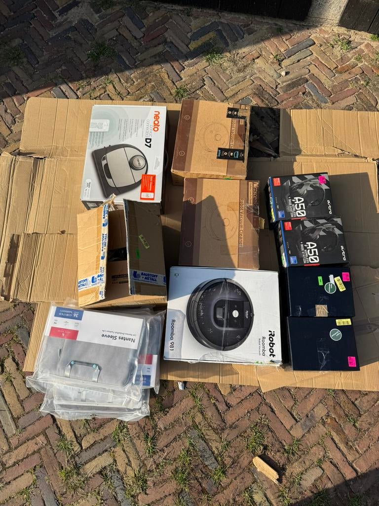Partij Elektronica  Overstock/Retour Waarde €4500 – Nu €1500, Ophalen