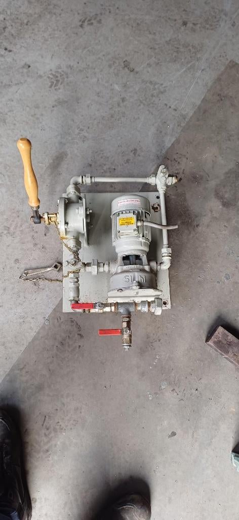 Vloeistofpomp diesel Bauknecht 3 fase of 1 fase, Ophalen, Gebruikt