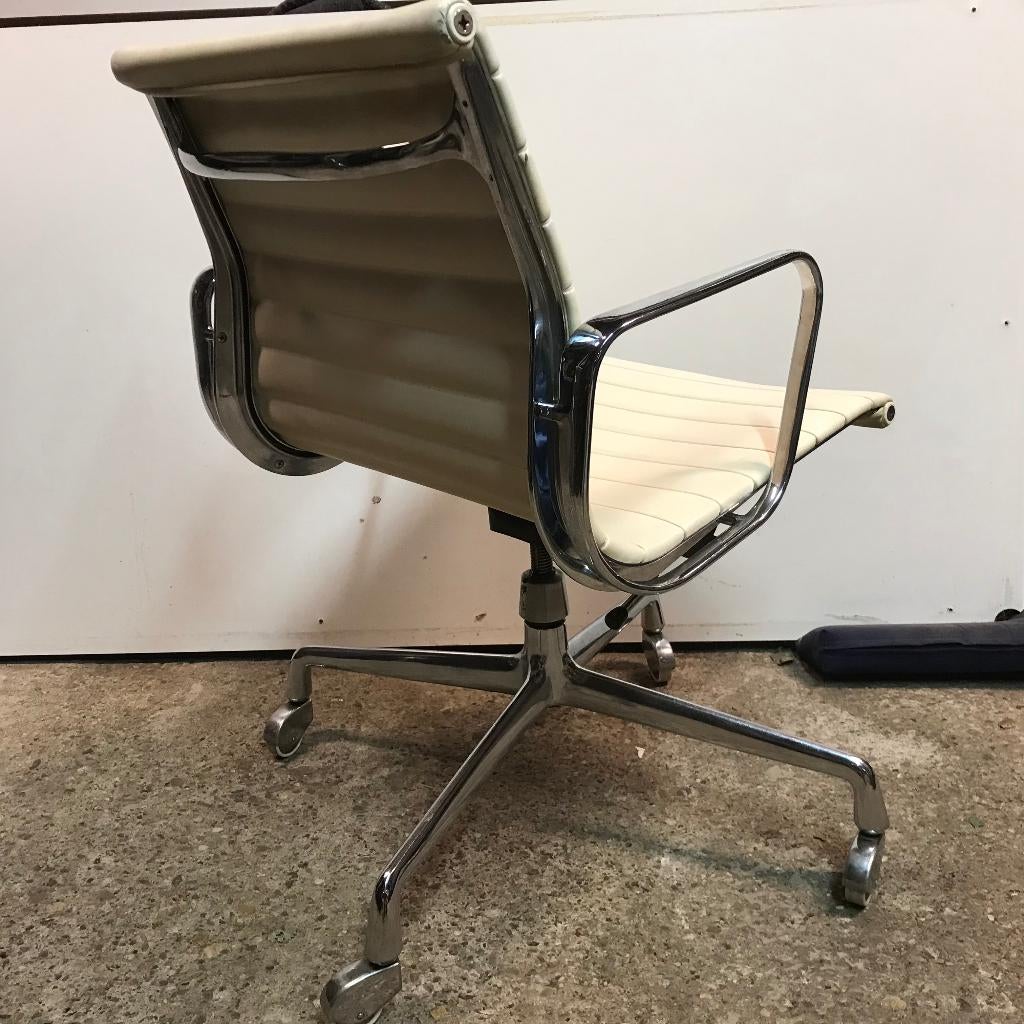 Vintage Herman Miller task chair bureaustoel 117, Gebruikt, Zwart, Ophalen of Verzenden, Nvt