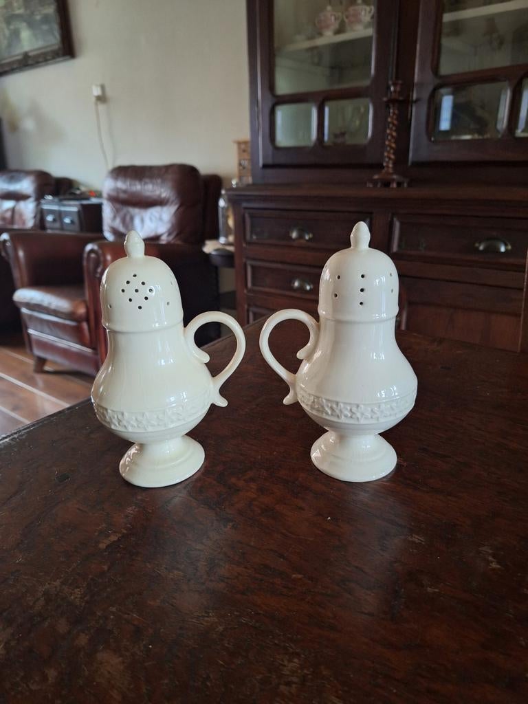 Set Aardewerk Strooiers/Zout en Peperstel/Tafelstuk, Antiek en Kunst, Curiosa en Brocante, Ophalen of Verzenden