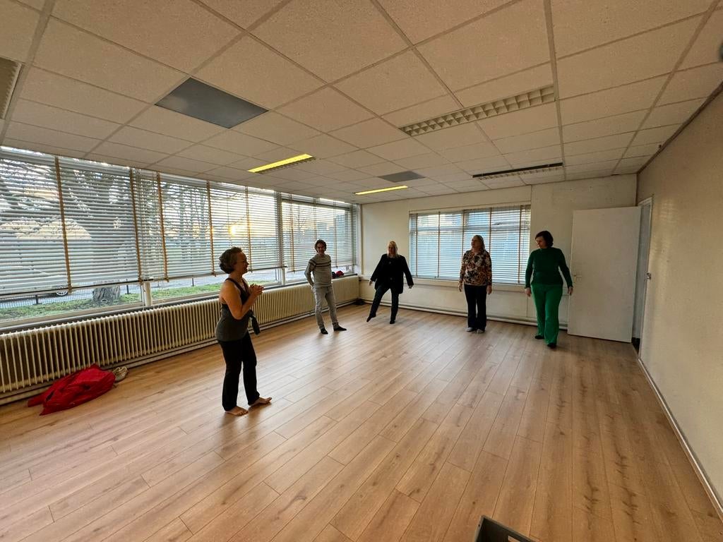 Groepsruimte ruimte 40 m2 bij RESO voor lessen/sesies, Huur, Praktijkruimte