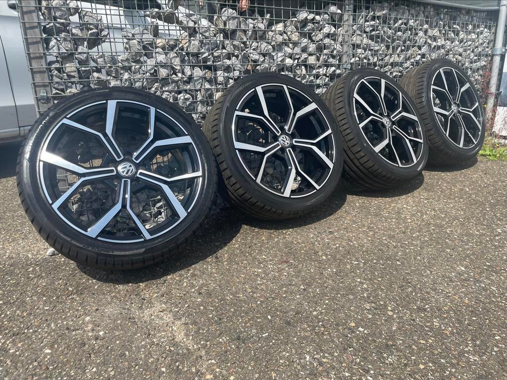 18 inch Volkswagen Polo velgen 5x100 + banden, 18 inch, Velg(en), Nieuw, Ophalen of Verzenden