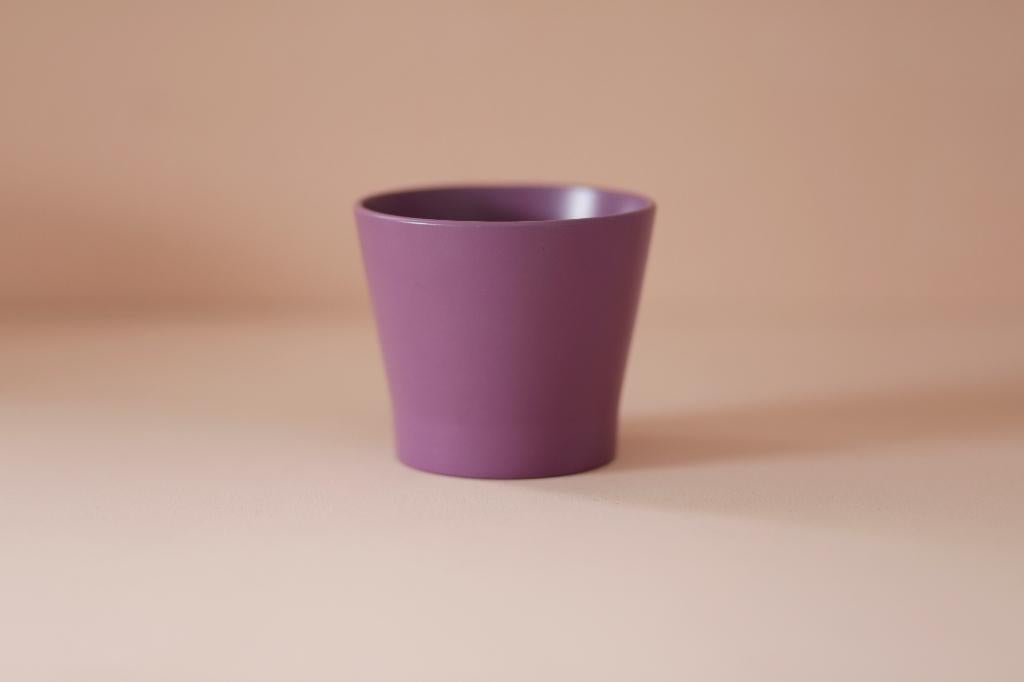 Paars Plantenpotje / bloempotje Papaja Ikea, Tuin en Terras, Bloempotten, Ophalen, Rond, Binnen, Zo goed als nieuw
