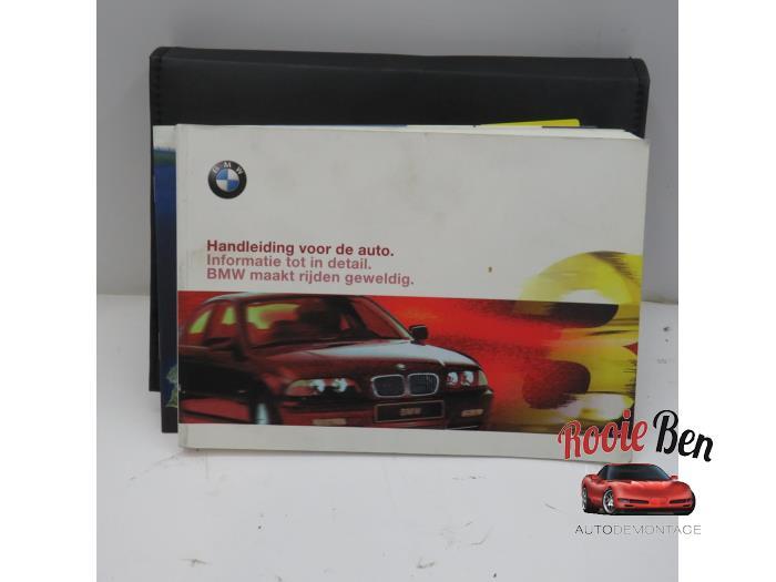 Instructie Boekje van een BMW 3-Serie, Gebruikt, -, -, Ophalen of Verzenden