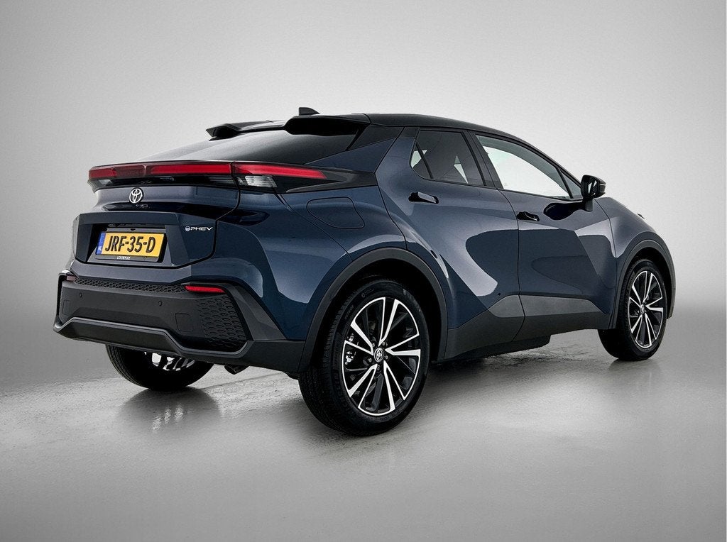 Toyota C-HR 2.0 Plug-in Hybrid 220 Executive Demo (bj 2025), Auto's, Toyota, 12 maanden, 725 kg, 4 cilinders, Leder en Stof
