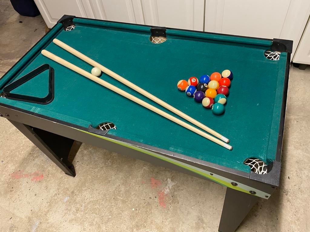 Veel-in-1 Speltafel: Pool, Tafelvoetbal, Dammen & Backgammon, Een of twee spelers, Ophalen, Gebruikt