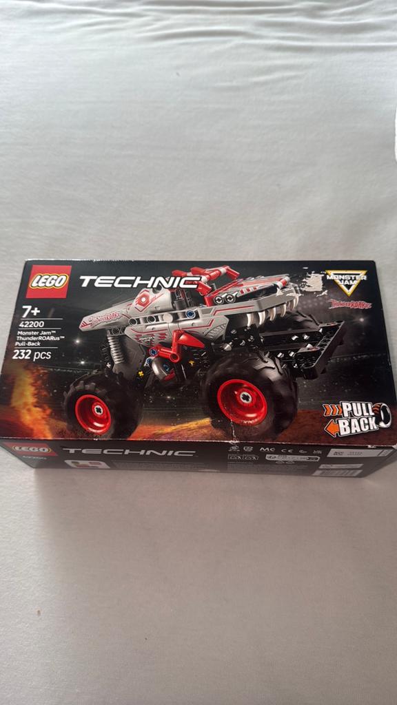 LEGO Technic Monster Jam ThunderROARus truck - 42200, Hobby en Vrije tijd, Modelauto's | 1:24, Ophalen of Verzenden, Zo goed als nieuw