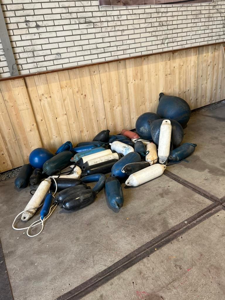 Grote partij stootwillen, klein en groot, Ophalen of Verzenden, Zo goed als nieuw, Ankeren en Afmeren, Zeilboot of Motorboot