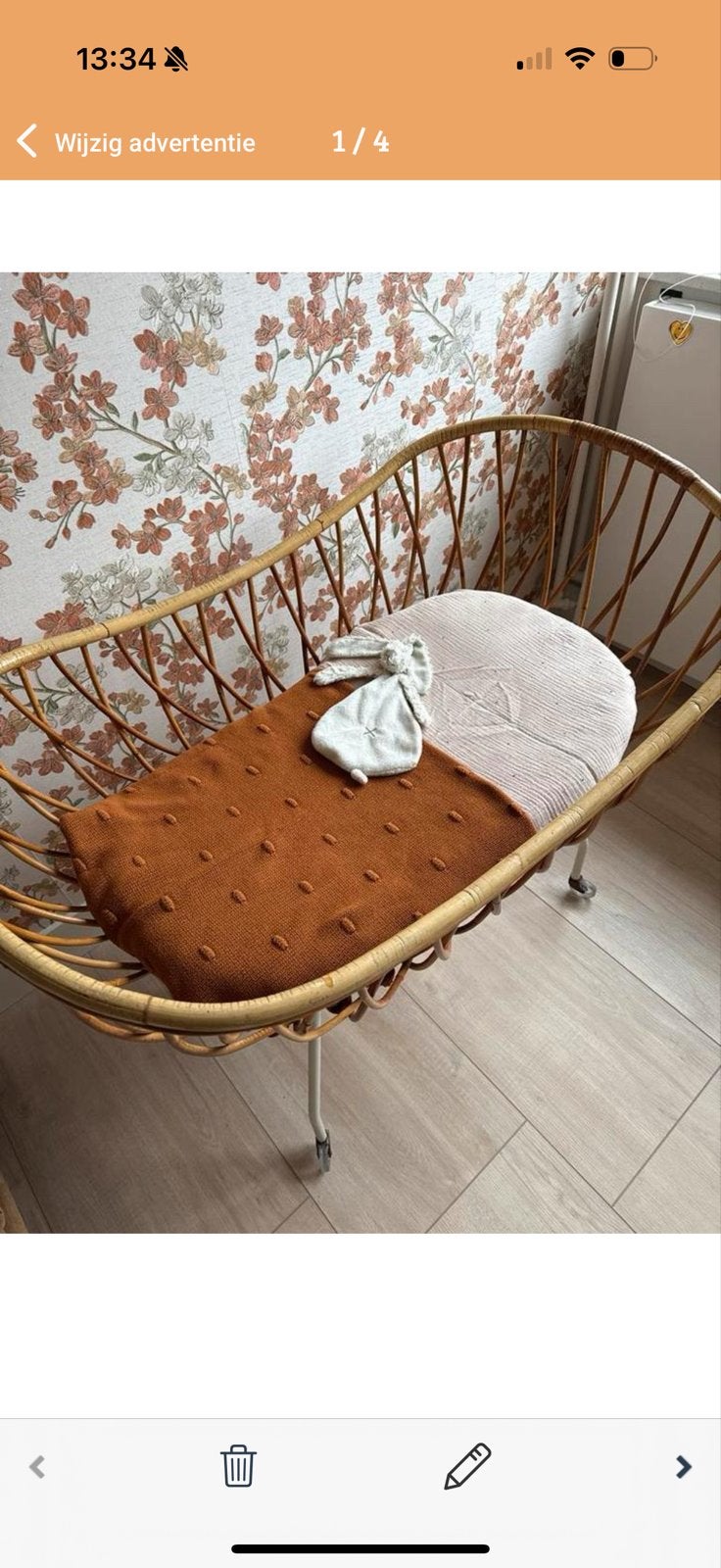 Rotan wieg met matrasje (evt. bedlinnen), Ophalen of Verzenden, Zo goed als nieuw, Wieg