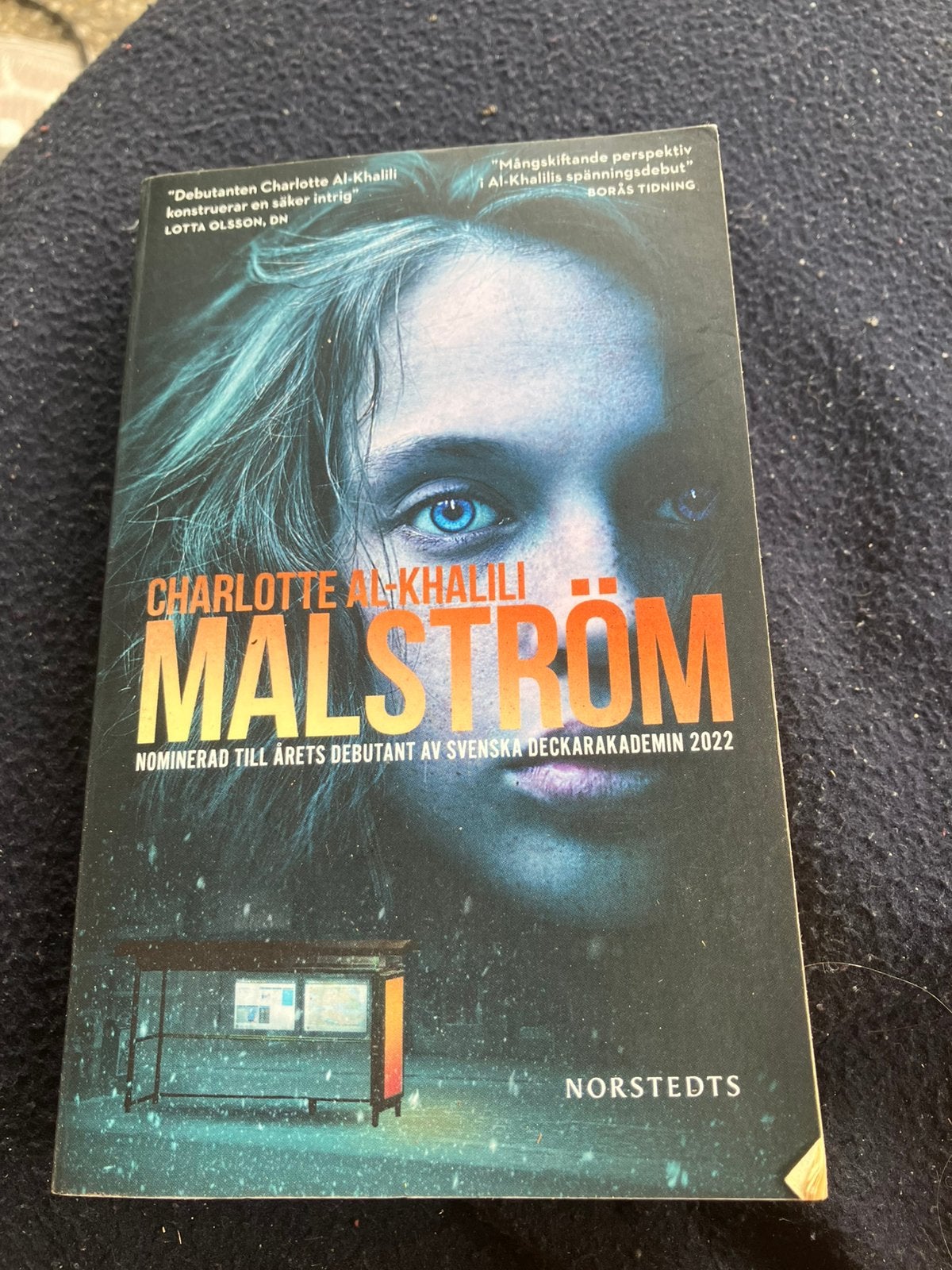 Malström - Charlotte Al-Khalili (Zweeds), Boeken, Taal | Overige Talen, Ophalen of Verzenden, Gelezen