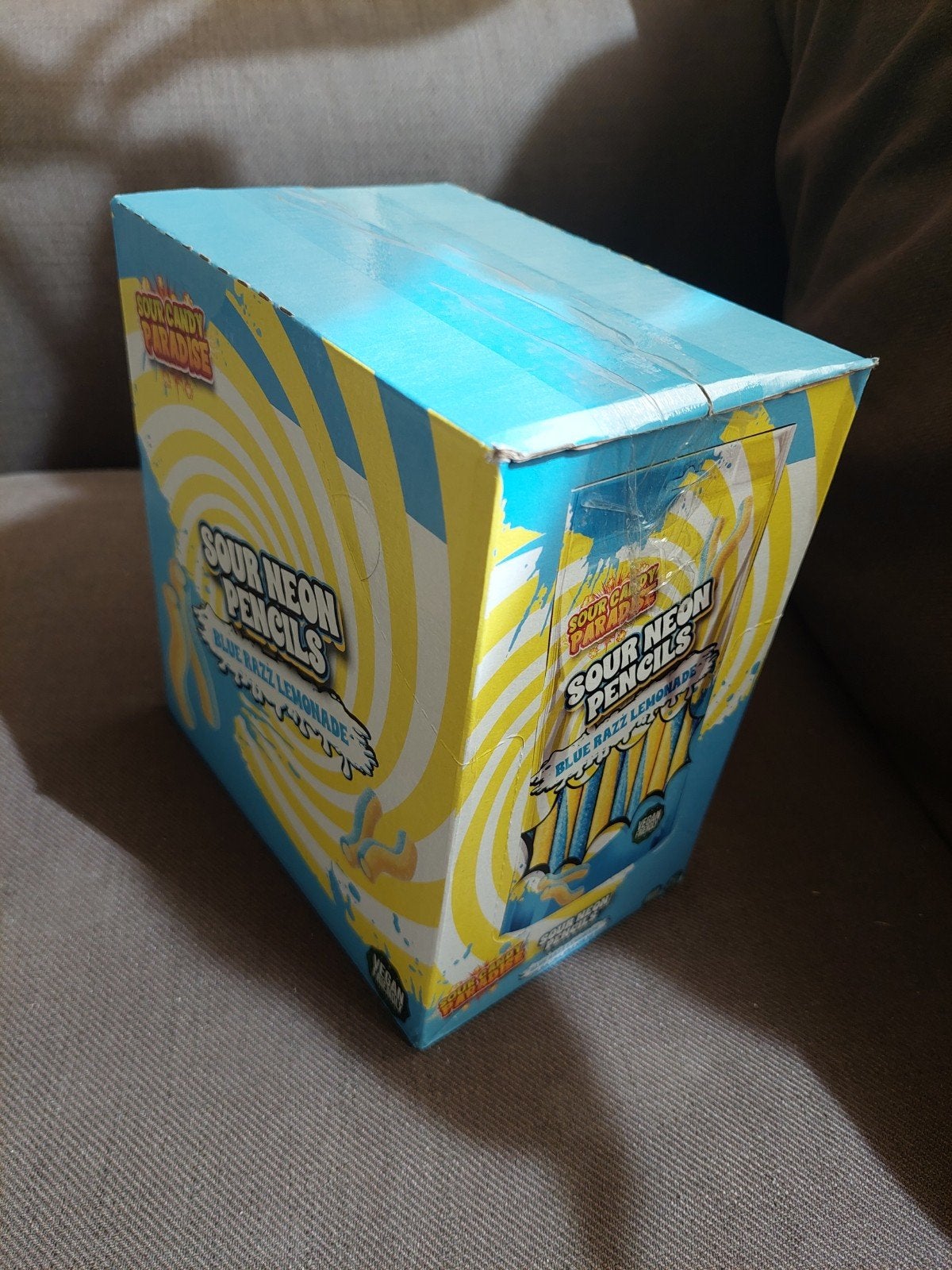 doos sour lemon pencils blue berry lemon (winkelwaarde €30), Ophalen of Verzenden
